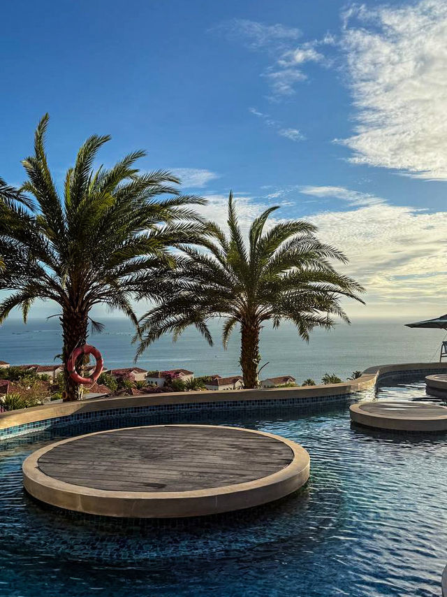 Lazy river and splash pads at Mui Ne water castle