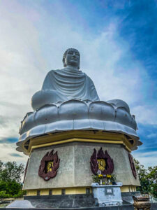 white buddha vietnam