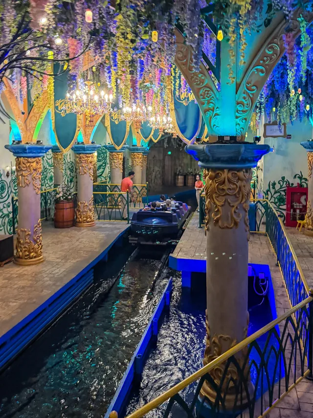 Exterior entrance of Tata World River Adventure in VinWonders Nha Trang