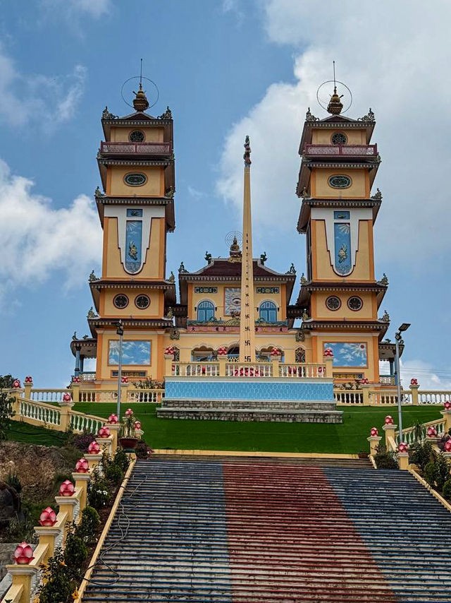 Three saints of Cao Dai: Victor Hugo, Sun Yat-sen, and Nguyen Binh Khiem