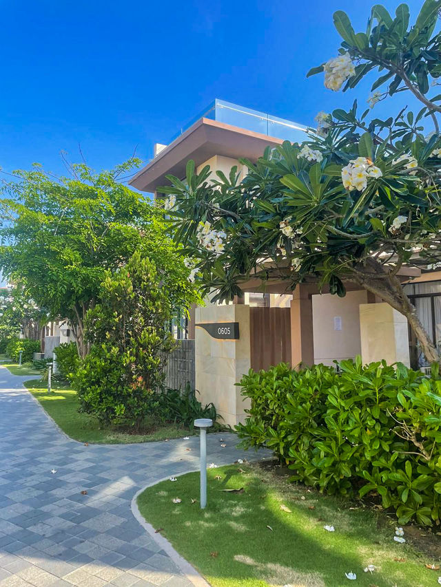 Three‑bedroom villa living room and kitchen at private pool villa near Cam Ranh airport