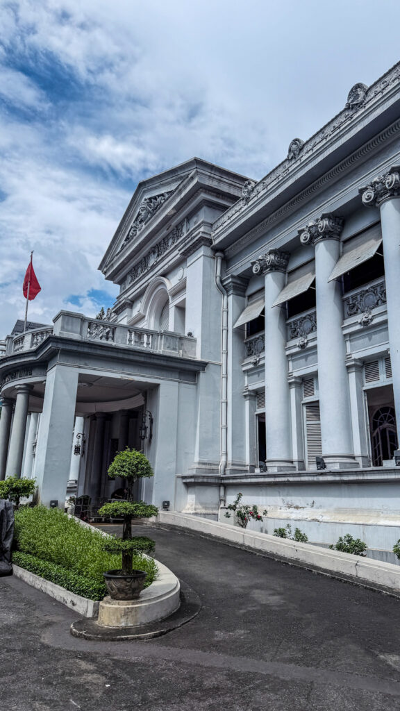 Museum of Ho Chi Minh City colonial mansion and garden on Ly Tu Trong