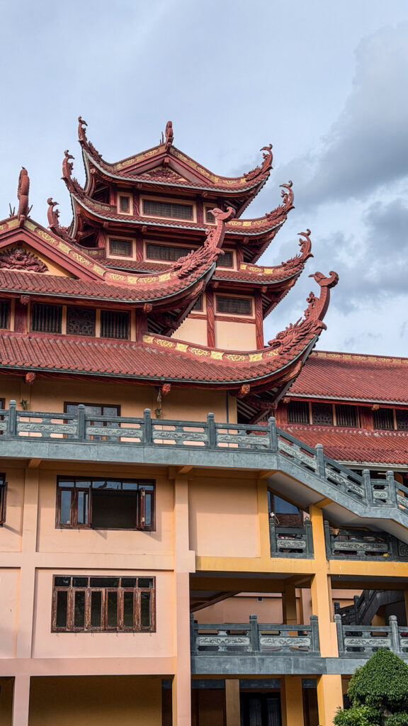 Việt Nam Quốc Tự Saigon seven-storey stupa and bell tower in District 10