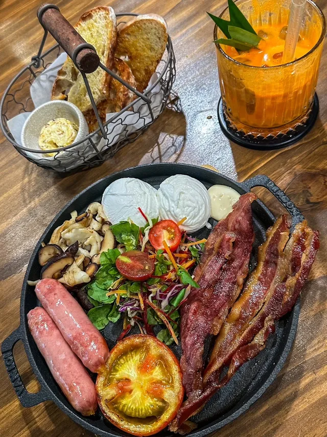 Artisan Cafe & Eatery — Brunch in a Secret Garden