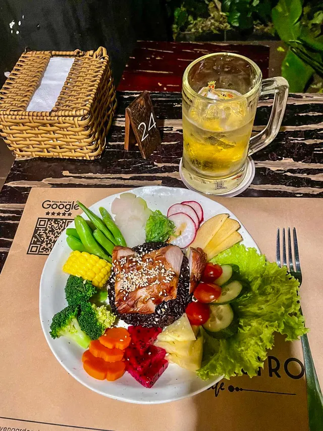 Yen Garden Bistro koi pond garden restaurant Nha Trang