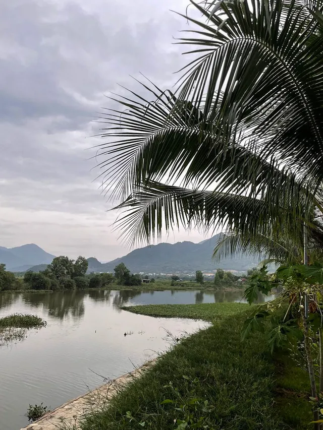 RIVER Coffee by the water in Nam Nha Trang atmospheric cafes Nha Trang