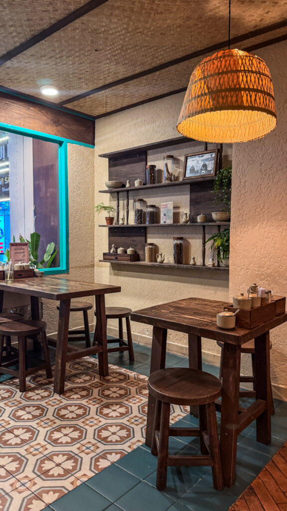 Vị Phở modern pho shop in District 1 Saigon