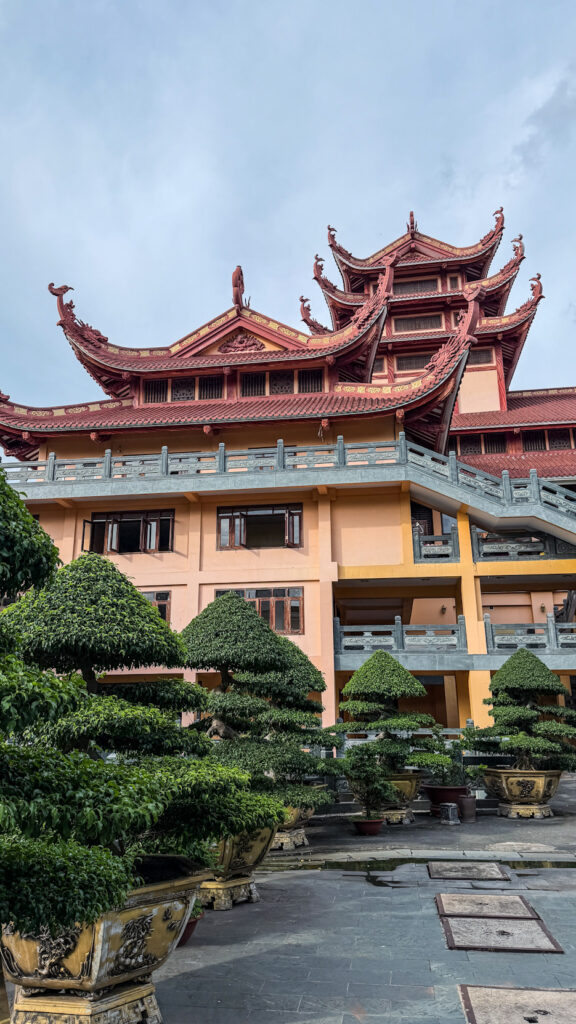 Việt Nam Quốc Tự Saigon seven-storey stupa and bell tower in District 10
