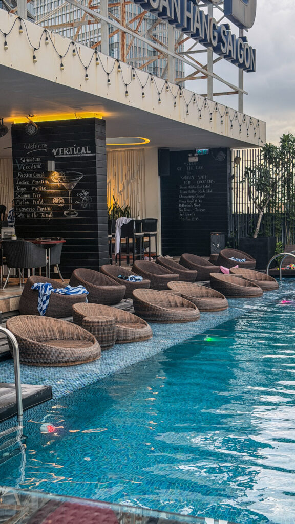 Vertical Sky Bar open-air 360-degree panorama District 1 Saigon
