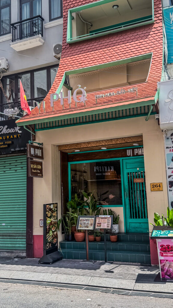 Vị Phở modern pho shop in District 1 Saigon