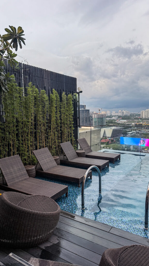 Vertical Sky Bar open-air 360-degree panorama District 1 Saigon