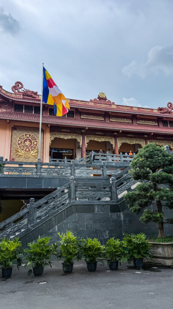 Việt Nam Quốc Tự Saigon seven-storey stupa and bell tower in District 10