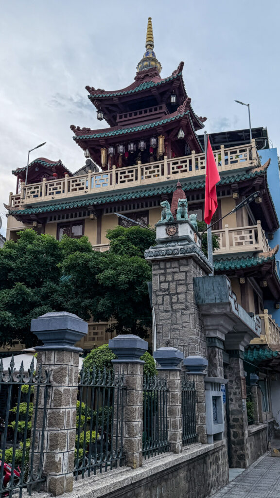 Chùa Ấn Quang multi-tiered roof and peaceful courtyard District 10 Saigon