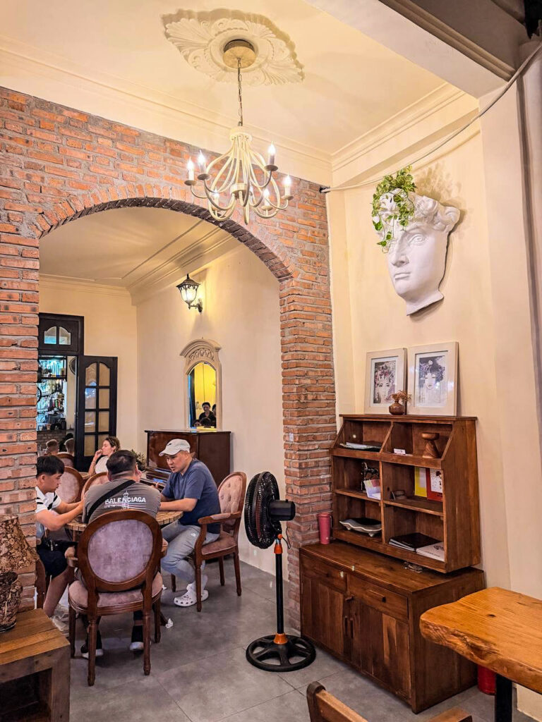 Restaurant Armenia shashlik and khachapuri Nha Trang
