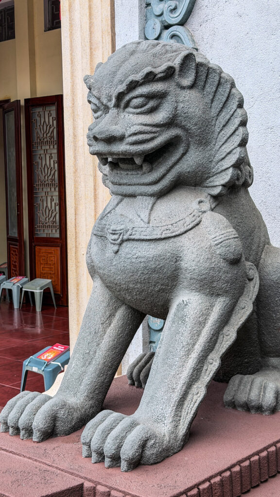 Chùa Ấn Quang multi-tiered roof and peaceful courtyard District 10 Saigon