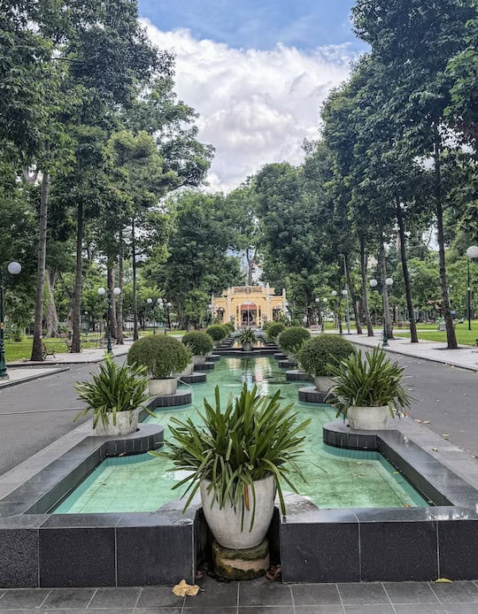 Tao Dan Park, Hung Kings Temple, Saigon park, District 1, free Saigon, Vietnamese history, hidden Saigon