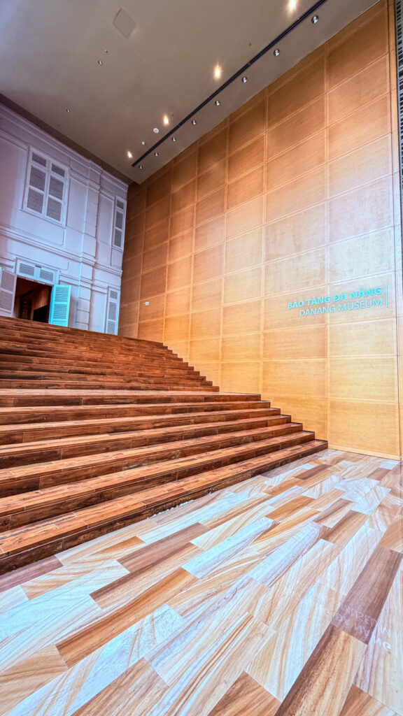 Da Nang Museum neoclassical building and exhibition floors in Hải Châu District
