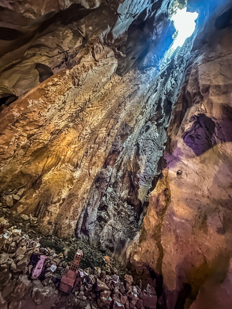 Am Phu Cave hell and heaven journey in Marble Mountains Da Nang

