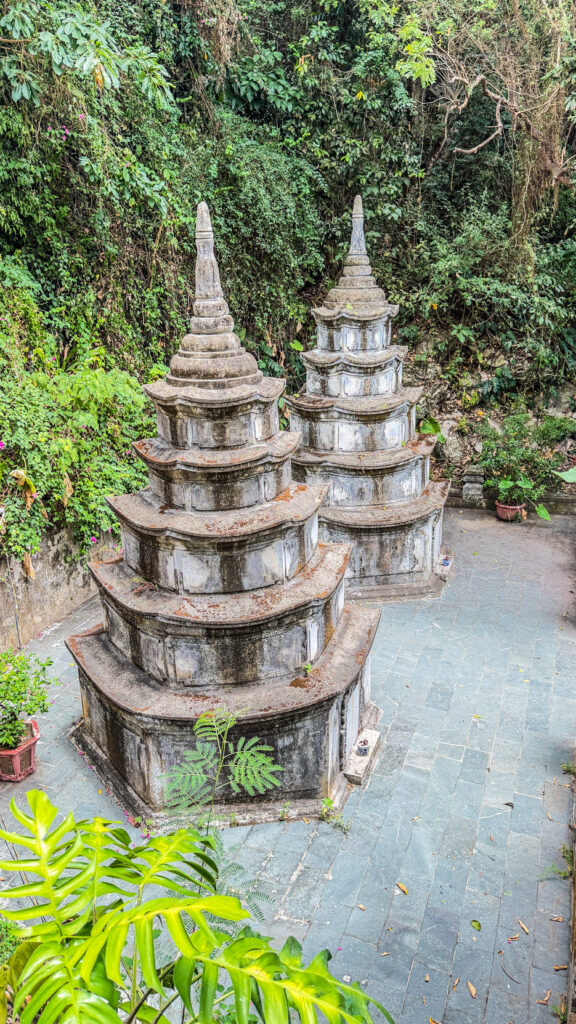 Linh Ung Pagoda with Buddha statue and ocean view in Marble Mountains

