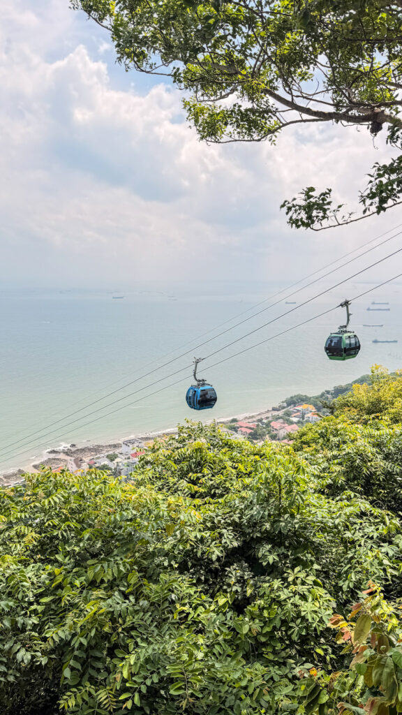 Hồ Mây Park mountain scenery above Vung Tau city