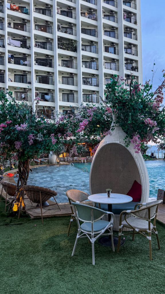 Nhà Hàng Ngon panoramic view and Vietnamese food Nha Trang