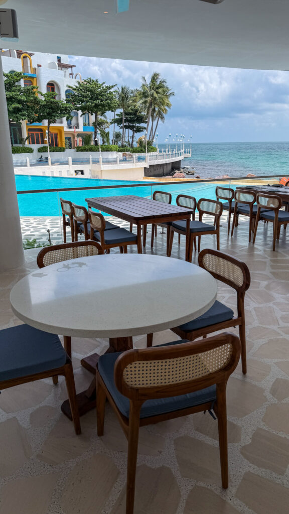 Santo Beach Club Hon Thom Island infinity pool and shashlik