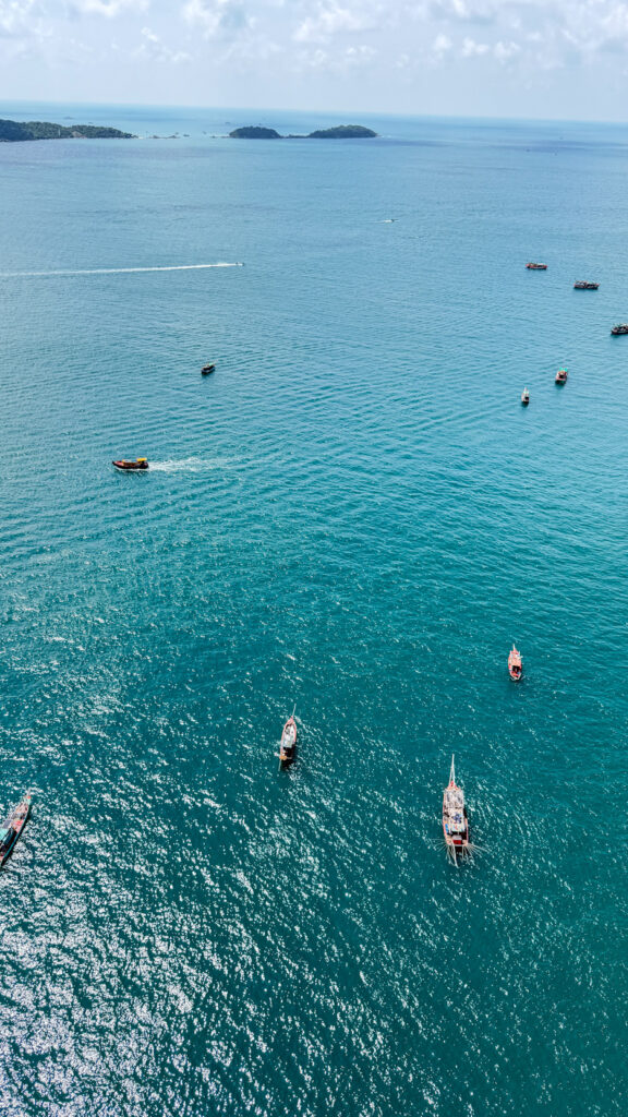 Hon Thom Island cable car longest sea-crossing cable car Phu Quoc

