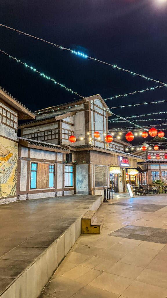 Center Square at Hội An Impression Theme Park with interactive performances and festival atmosphere