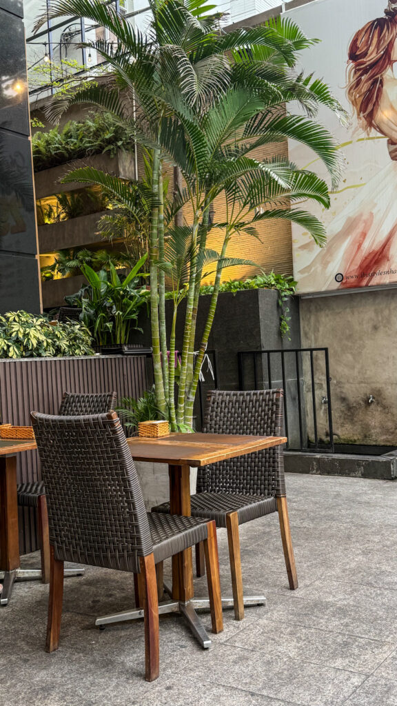 An Lam Vietnamese Cuisine extensive menu and business lunch Nha Trang