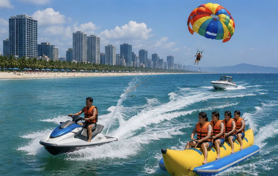 My Khe Beach activity in Da Nang Vietnam