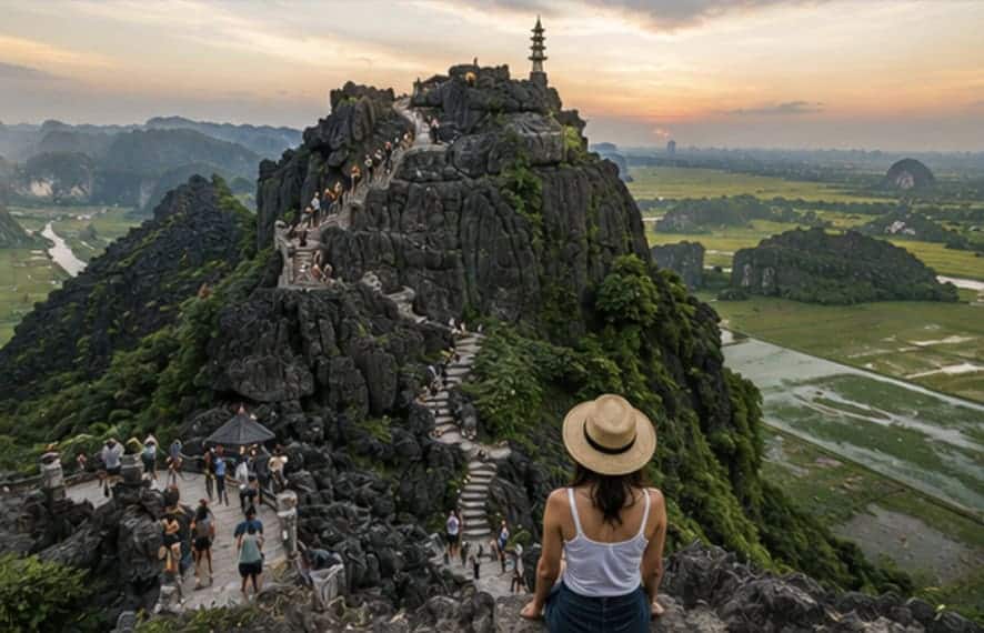 Mua Cave viewpoint hike in Ninh Binh Vietnam