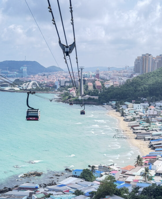Ultimate Guide to Getting Around Vietnam in 2026