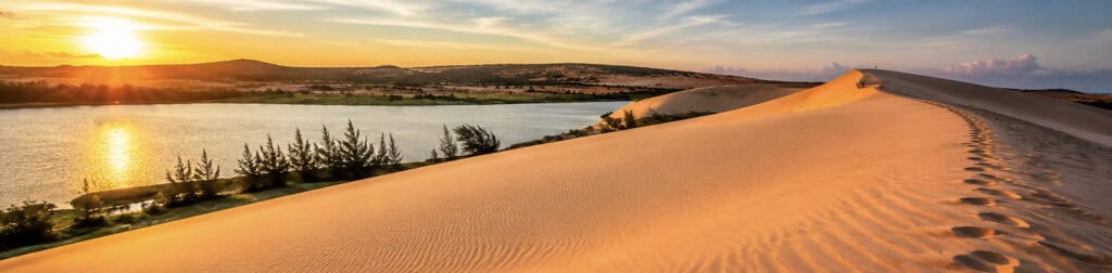 Red & White Sand Dunes in Mui Ne