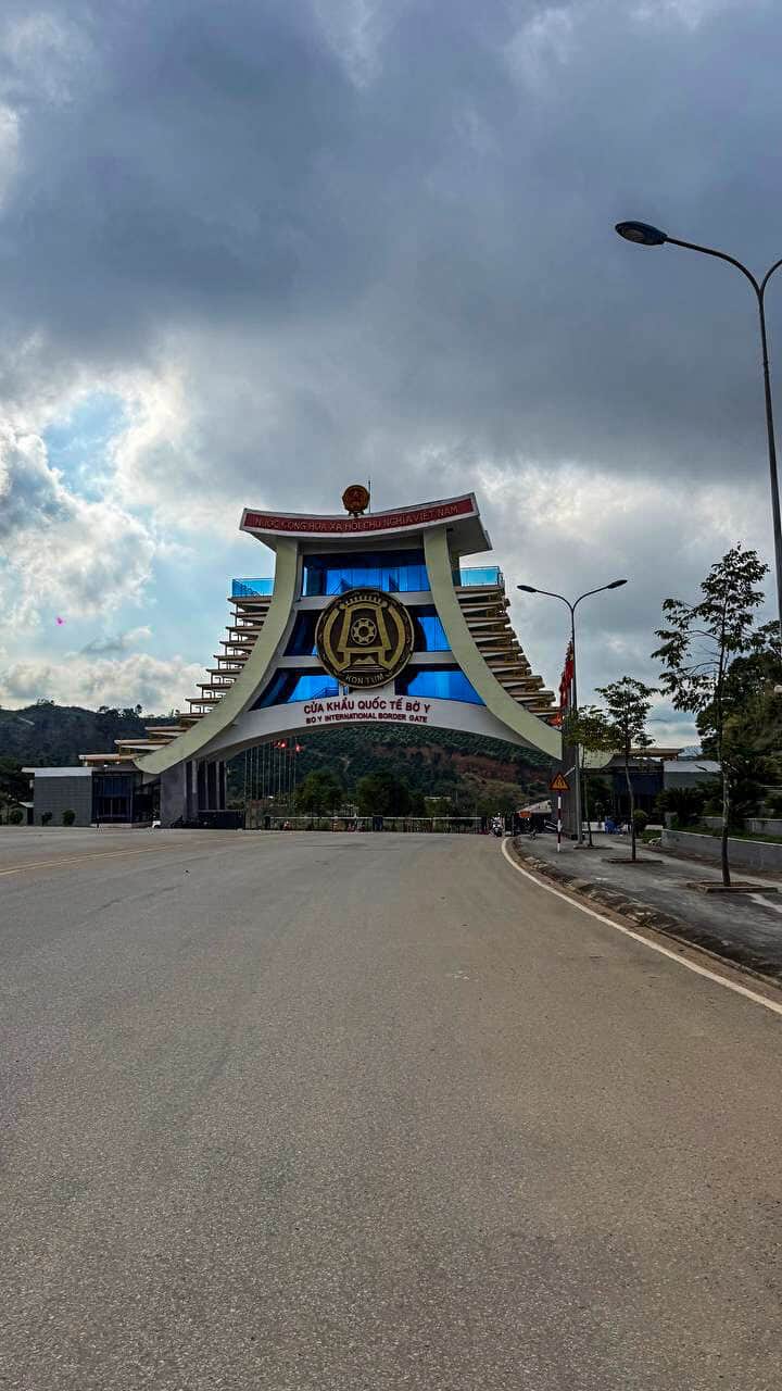 Bo Y international border gate, Vietnam