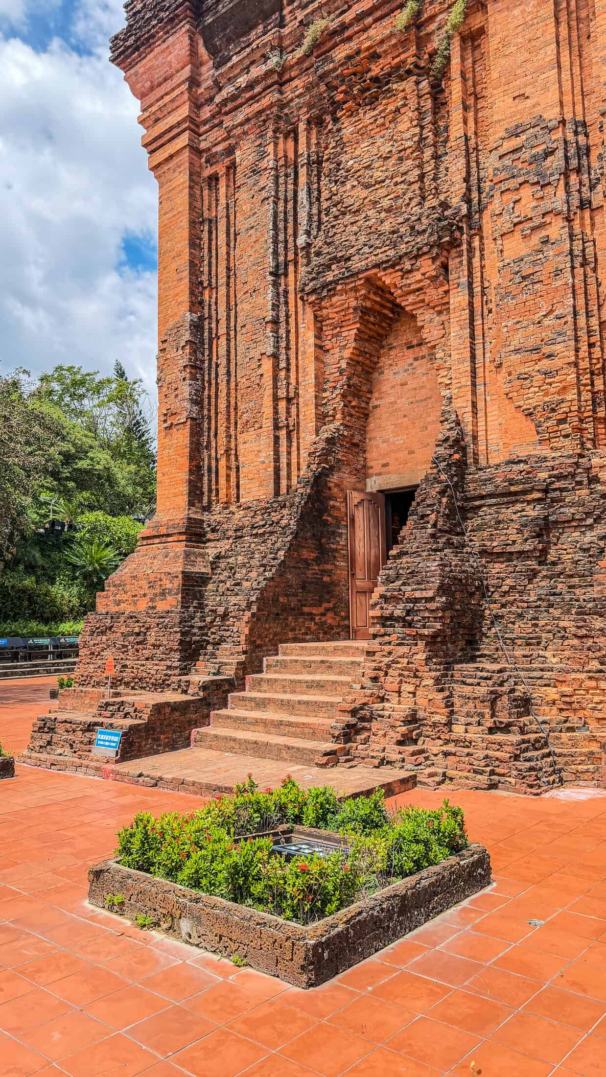 Nhan Tower, Tuy Hoa